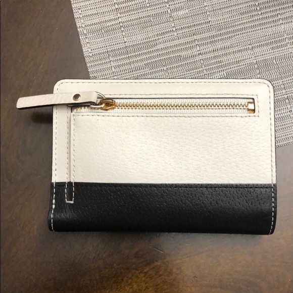 Kate Spade wallet - Picture 4 of 6